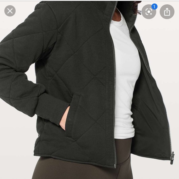 black reversible Lululemon Jacket NEVER WORN - Picture 1 of 4